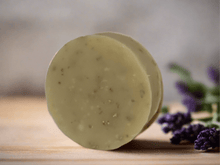 Load image into Gallery viewer, Soap Matters Natural Soap Juniperberry & Lavender soap (the De-stressing and Detox bar)